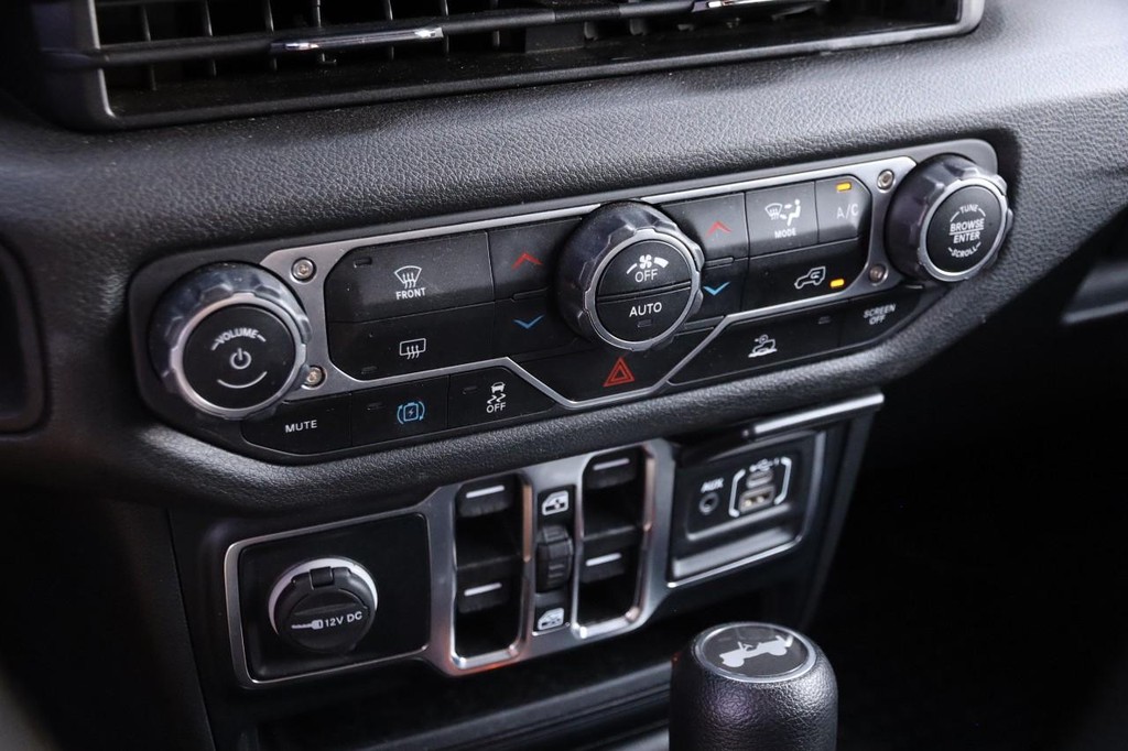Jeep Wrangler 4xe Vehicle Full-screen Gallery Image 18