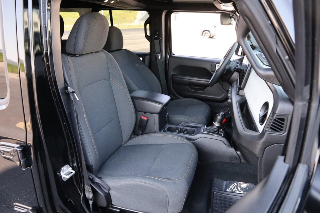 Jeep Wrangler 4xe Vehicle Full-screen Gallery Image 27