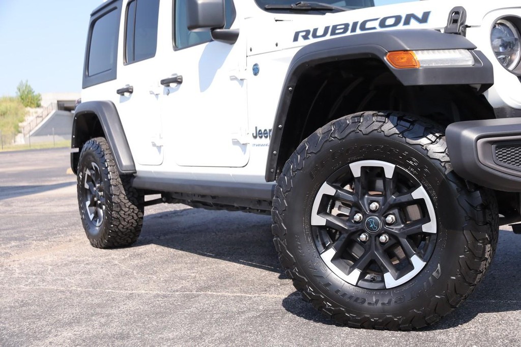 Jeep Wrangler 4xe Vehicle Image 03