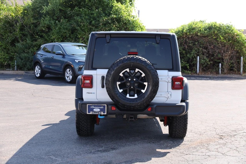 Jeep Wrangler 4xe Vehicle Image 06
