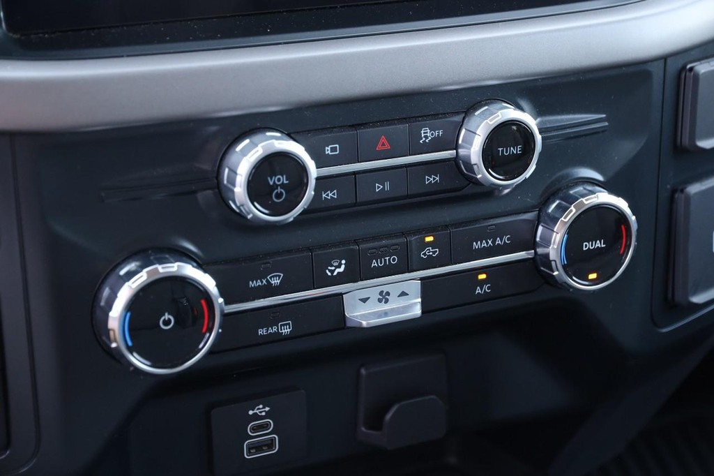 Ford F-150 Vehicle Image 18
