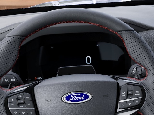 Ford Explorer Vehicle Full-screen Gallery Image 13