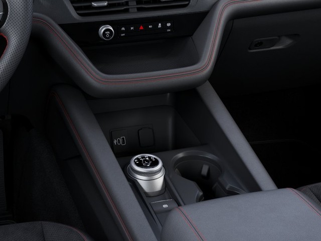 Ford Explorer Vehicle Full-screen Gallery Image 15