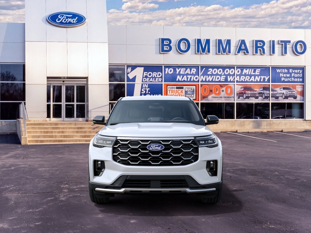 Ford Explorer Vehicle Full-screen Gallery Image 3
