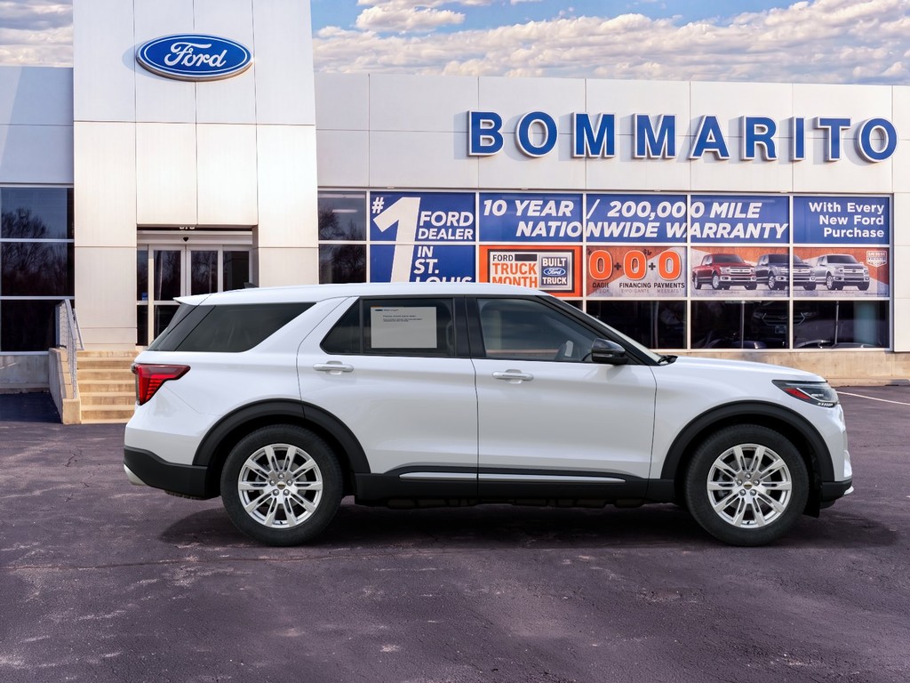 Ford Explorer Vehicle Full-screen Gallery Image 5