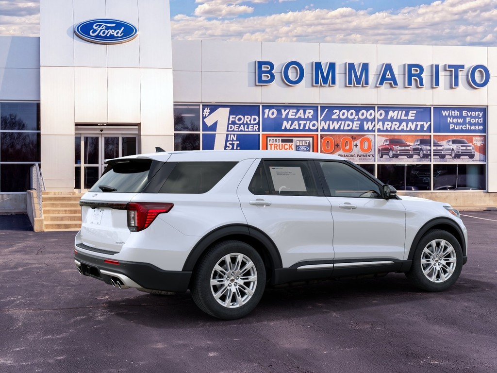 Ford Explorer Vehicle Full-screen Gallery Image 6