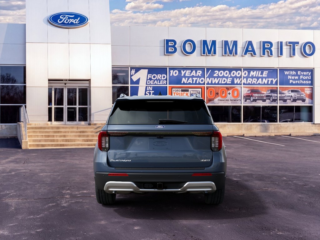 Ford Explorer Vehicle Full-screen Gallery Image 7