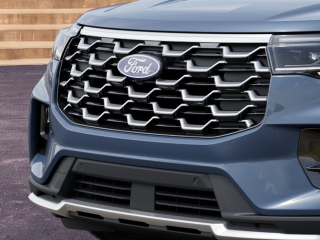 Ford Explorer Vehicle Full-screen Gallery Image 17