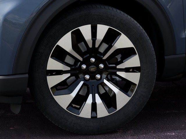 Ford Explorer Vehicle Full-screen Gallery Image 19