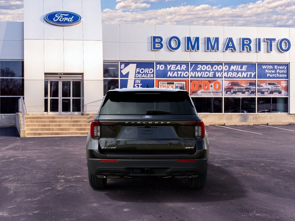 Ford Explorer Vehicle Full-screen Gallery Image 7