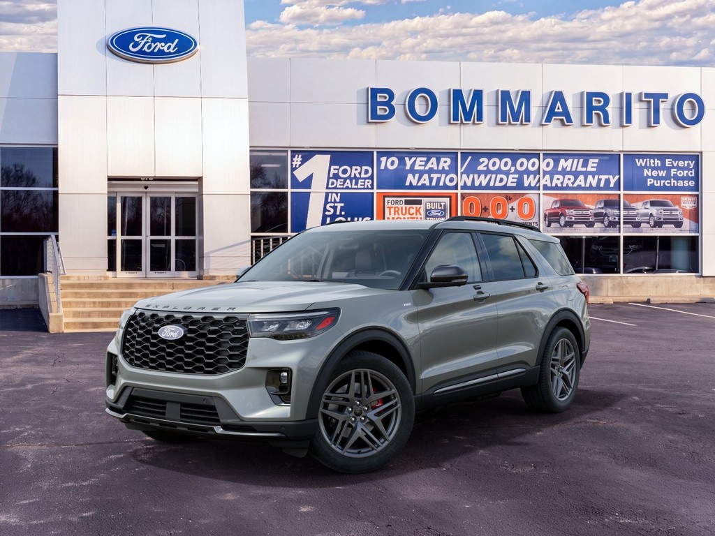 Ford Explorer Vehicle Full-screen Gallery Image 2