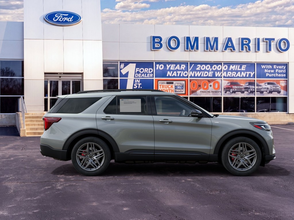 Ford Explorer Vehicle Full-screen Gallery Image 5