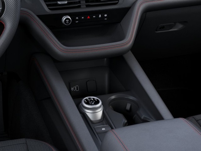 Ford Explorer Vehicle Full-screen Gallery Image 15