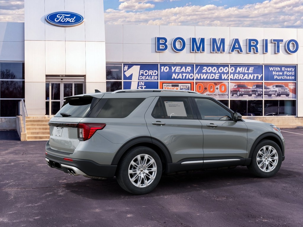 Ford Explorer Vehicle Full-screen Gallery Image 6