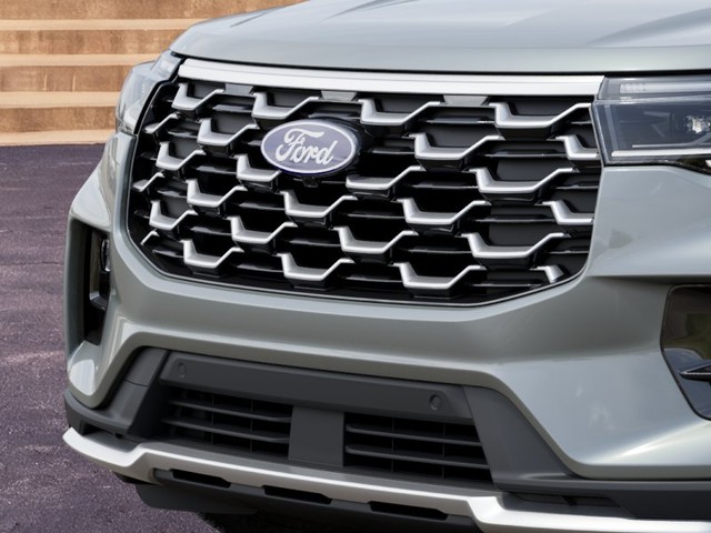 Ford Explorer Vehicle Full-screen Gallery Image 17