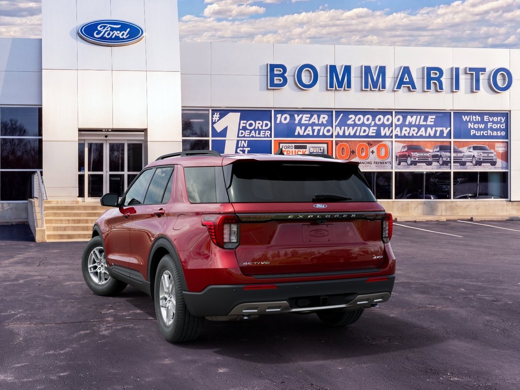 Ford Explorer Vehicle Full-screen Gallery Image 8