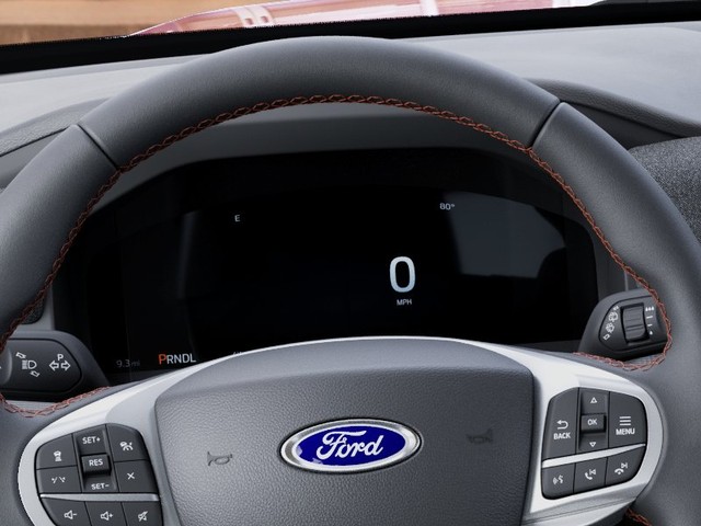 Ford Explorer Vehicle Full-screen Gallery Image 13