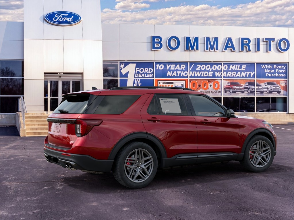 Ford Explorer Vehicle Full-screen Gallery Image 6