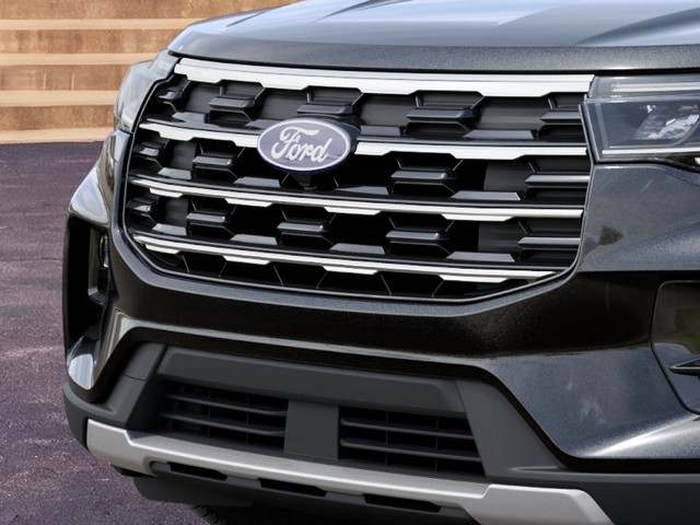 Ford Explorer Vehicle Full-screen Gallery Image 17