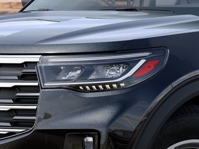 Ford Explorer Vehicle Full-screen Gallery Image 18