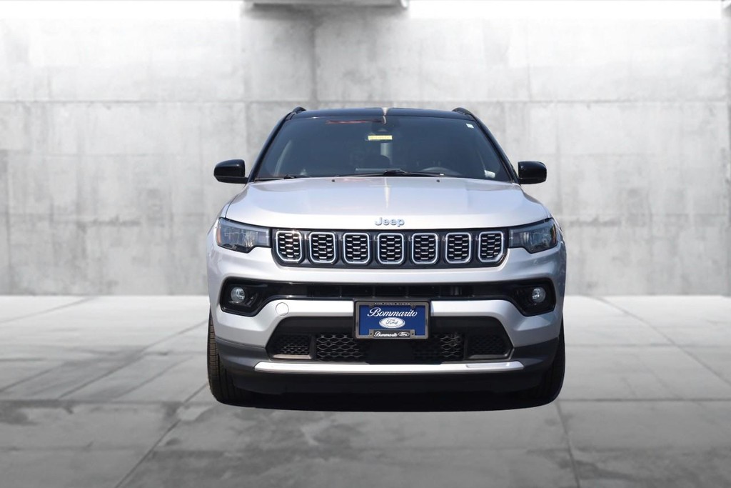 Jeep Compass Vehicle Full-screen Gallery Image 4