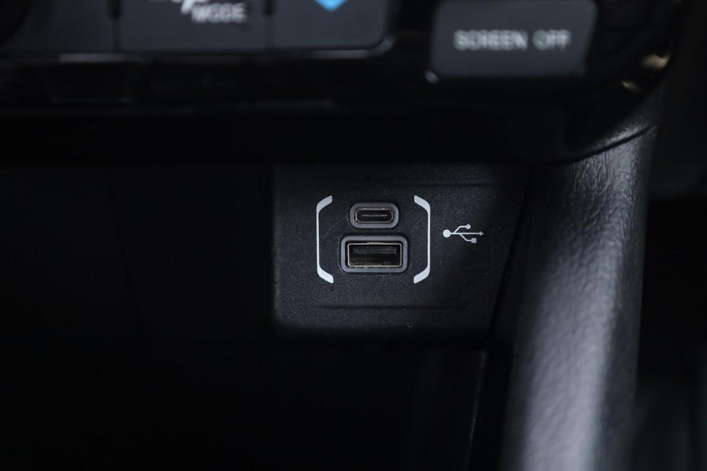 Jeep Compass Vehicle Full-screen Gallery Image 17