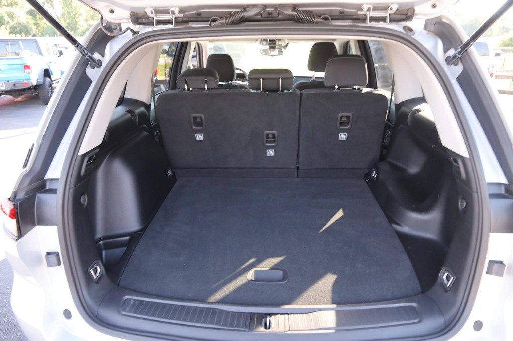 Jeep Grand Cherokee Vehicle Image 07