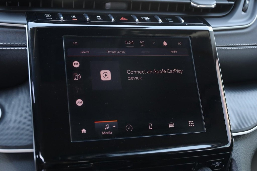Jeep Grand Cherokee Vehicle Image 16
