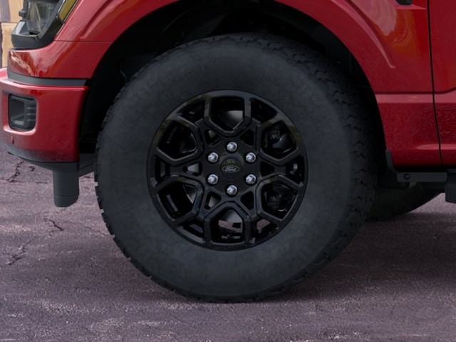 Ford F-150 Vehicle Full-screen Gallery Image 19