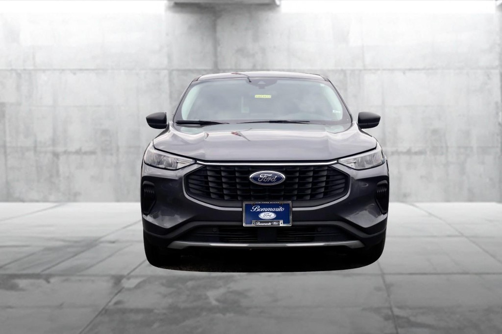 Ford Escape Vehicle Image 04