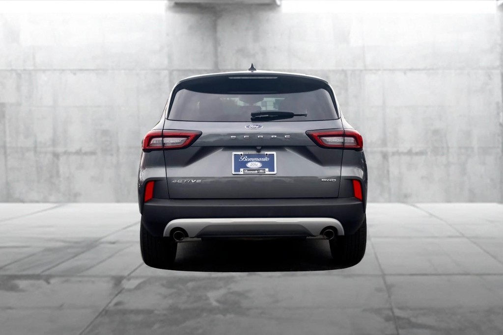 Ford Escape Vehicle Image 06