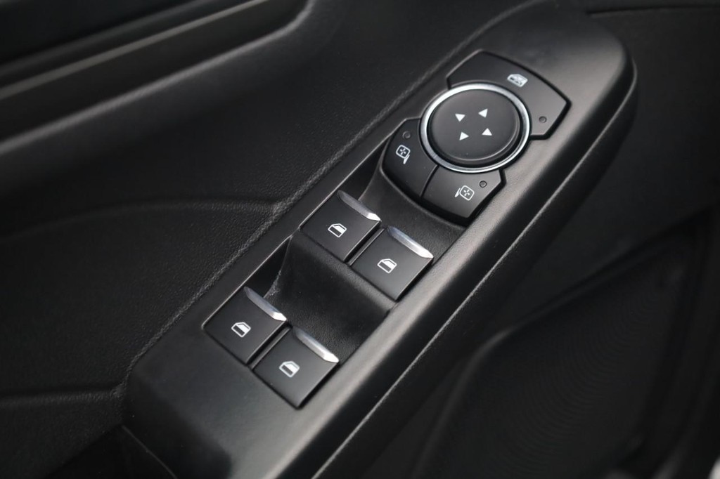 Ford Escape Vehicle Image 11