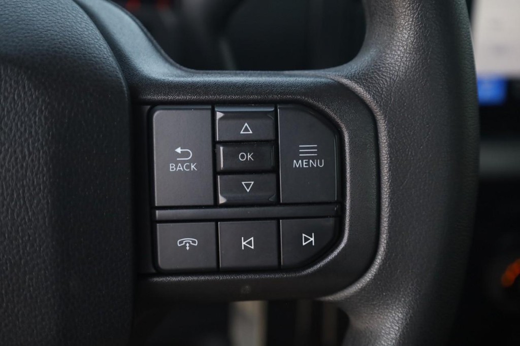 Ford F-150 Vehicle Full-screen Gallery Image 9