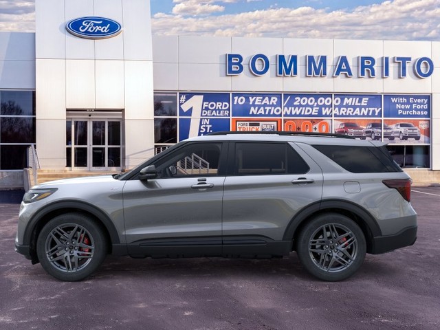 Ford Explorer Vehicle Image 03