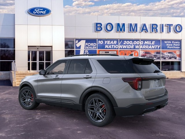 Ford Explorer Vehicle Image 04
