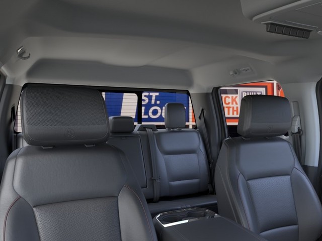 Ford Super Duty F-350 DRW Vehicle Image 22