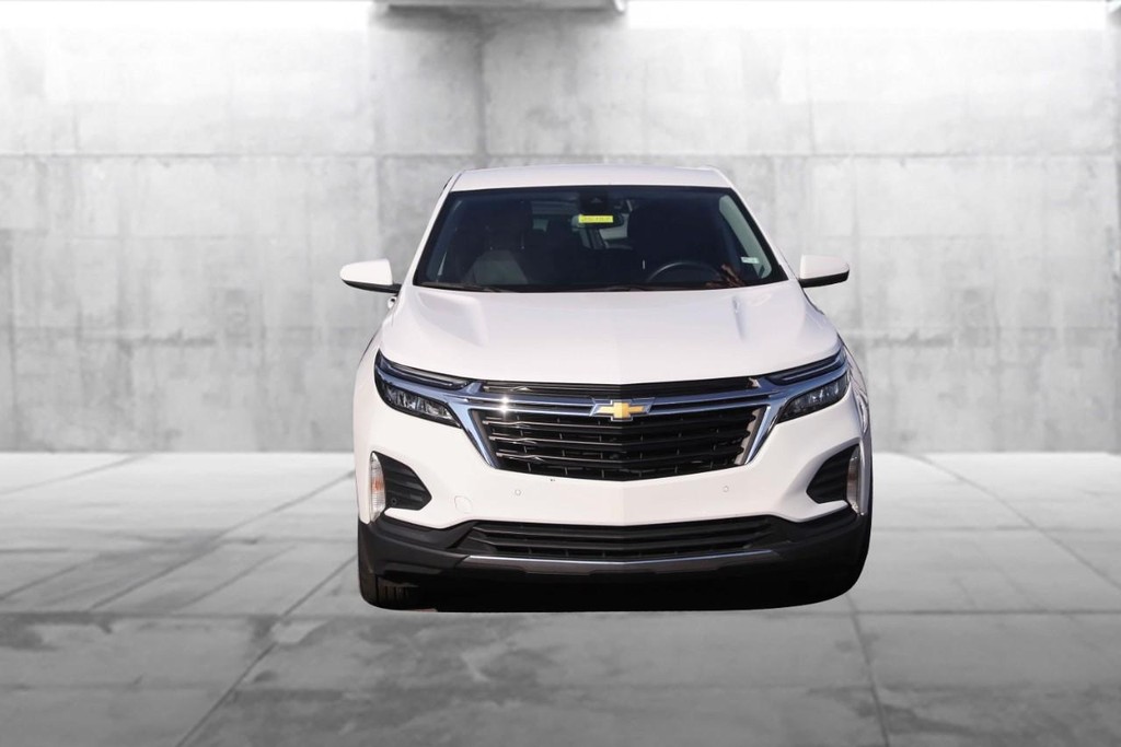Chevrolet Equinox Vehicle Full-screen Gallery Image 04