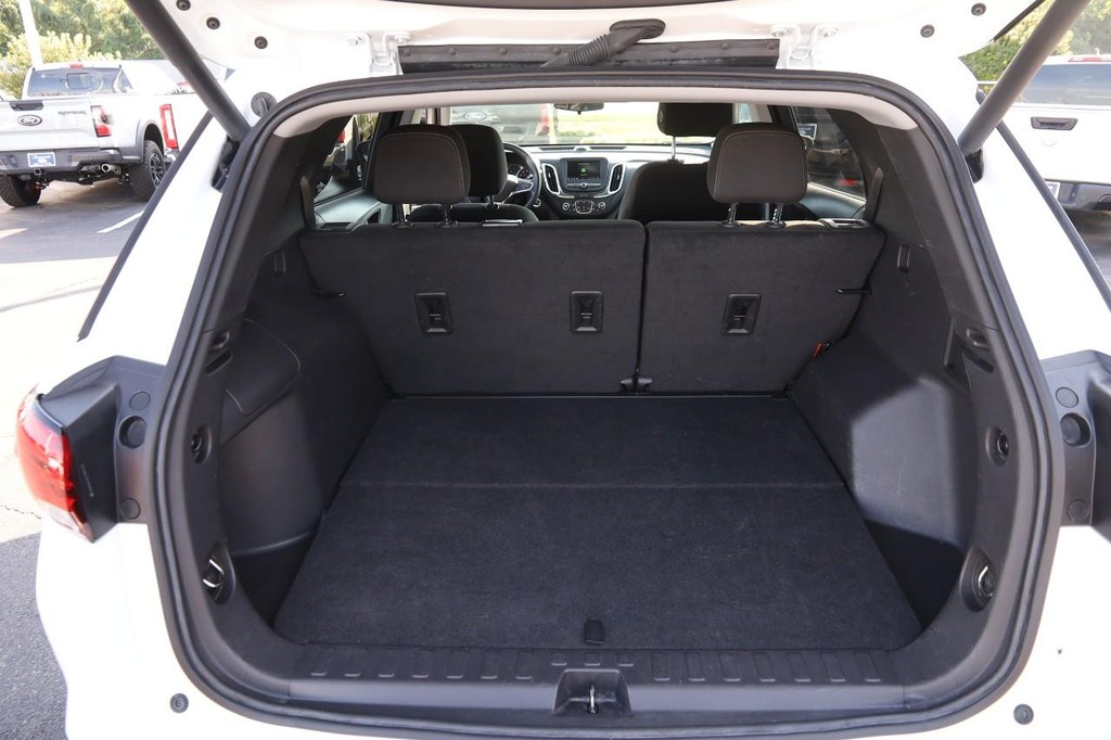 Chevrolet Equinox Vehicle Full-screen Gallery Image 07