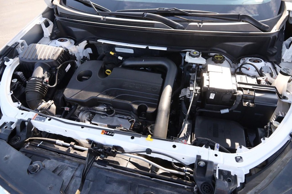 Chevrolet Equinox Vehicle Full-screen Gallery Image 28