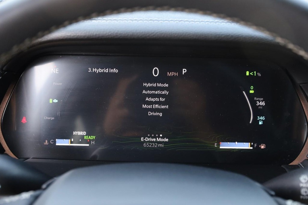 Jeep Grand Cherokee 4xe Vehicle Full-screen Gallery Image 15