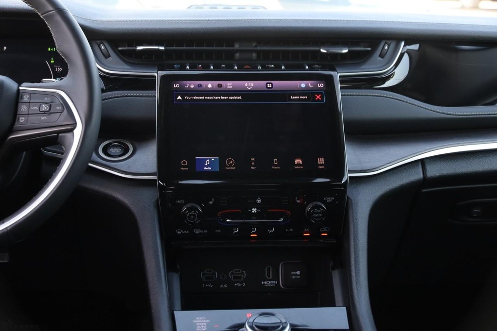 Jeep Grand Cherokee 4xe Vehicle Full-screen Gallery Image 27
