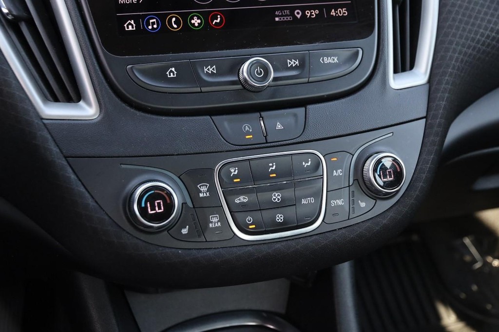 Chevrolet Malibu Vehicle Full-screen Gallery Image 18