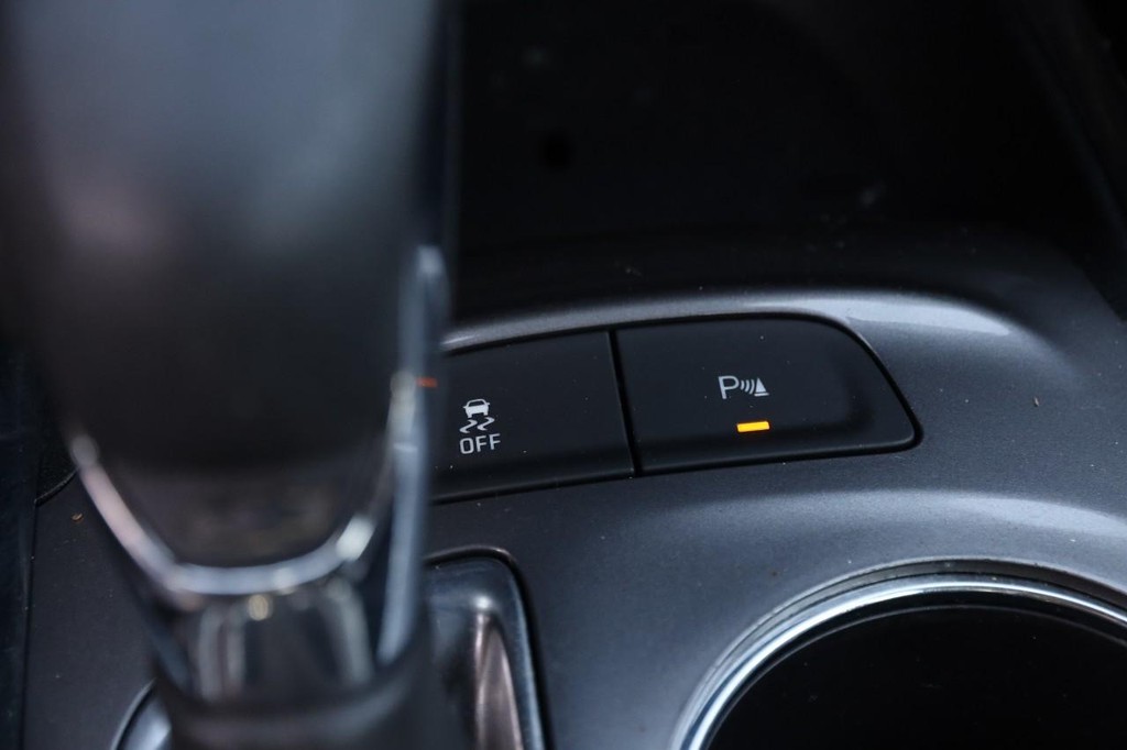 Chevrolet Malibu Vehicle Full-screen Gallery Image 19