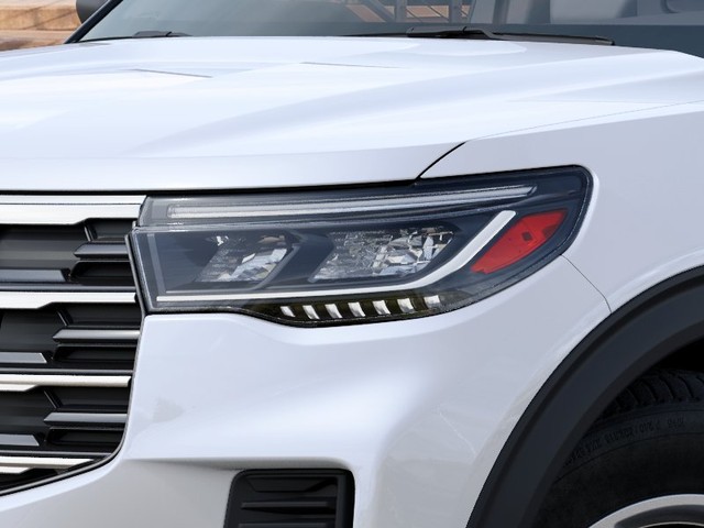 Ford Explorer Vehicle Image 18