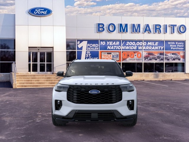 Ford Explorer Vehicle Image 06