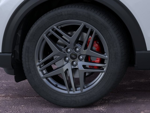 Ford Explorer Vehicle Image 19