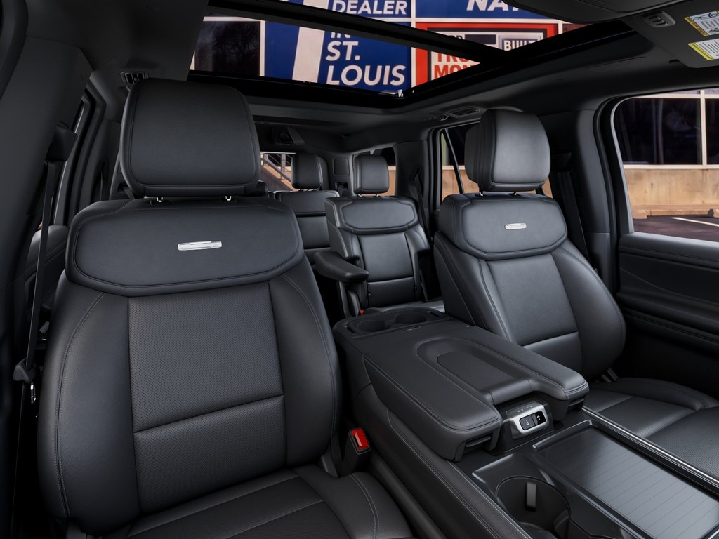 Ford Expedition Vehicle Image 10