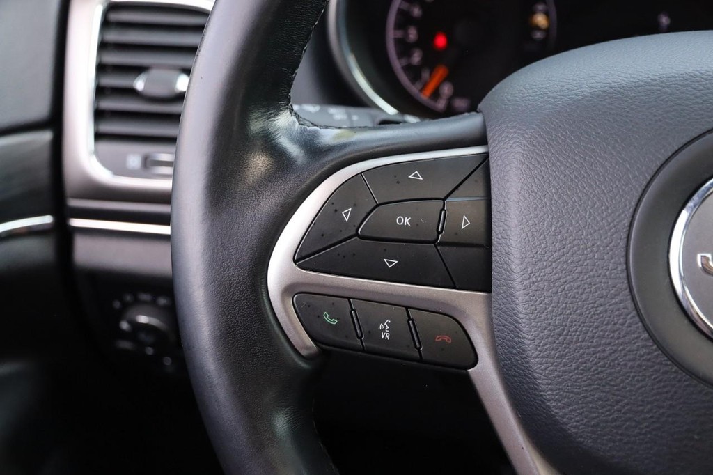 Jeep Grand Cherokee Vehicle Full-screen Gallery Image 13