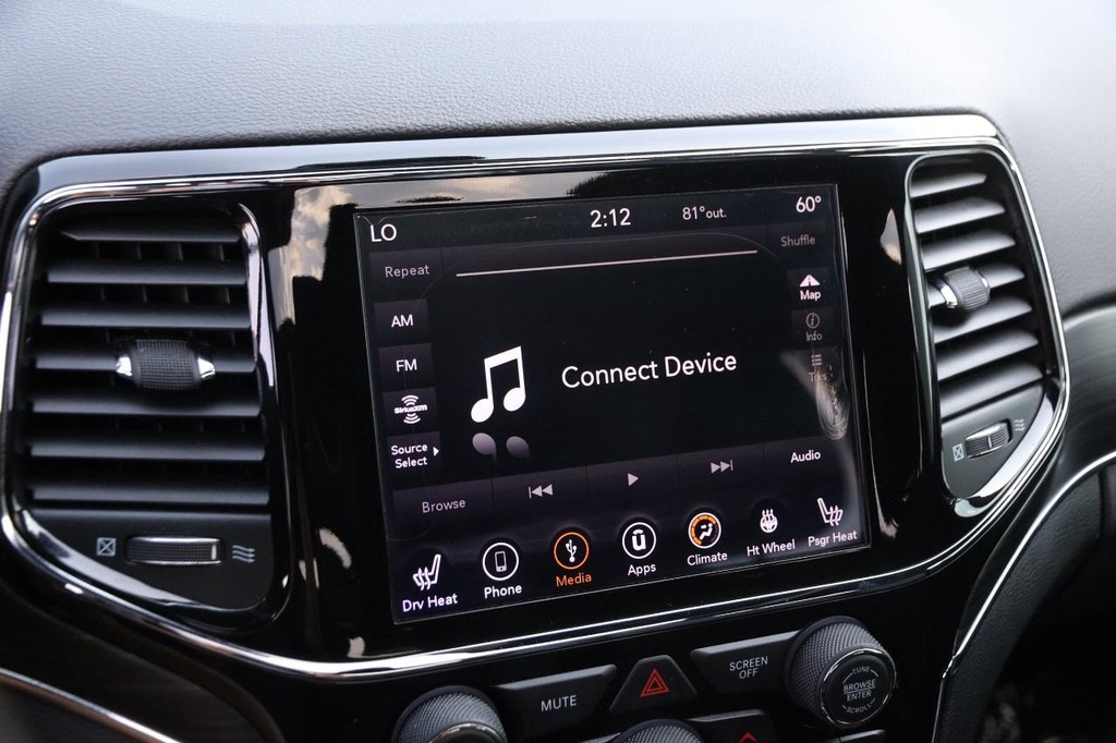 Jeep Grand Cherokee Vehicle Full-screen Gallery Image 18