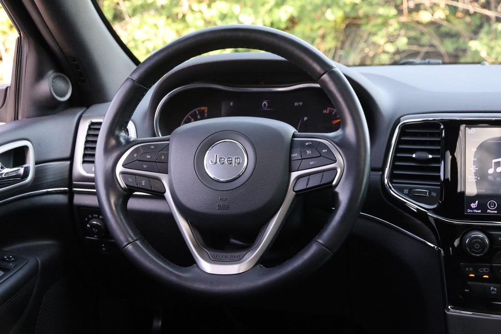 Jeep Grand Cherokee Vehicle Full-screen Gallery Image 25